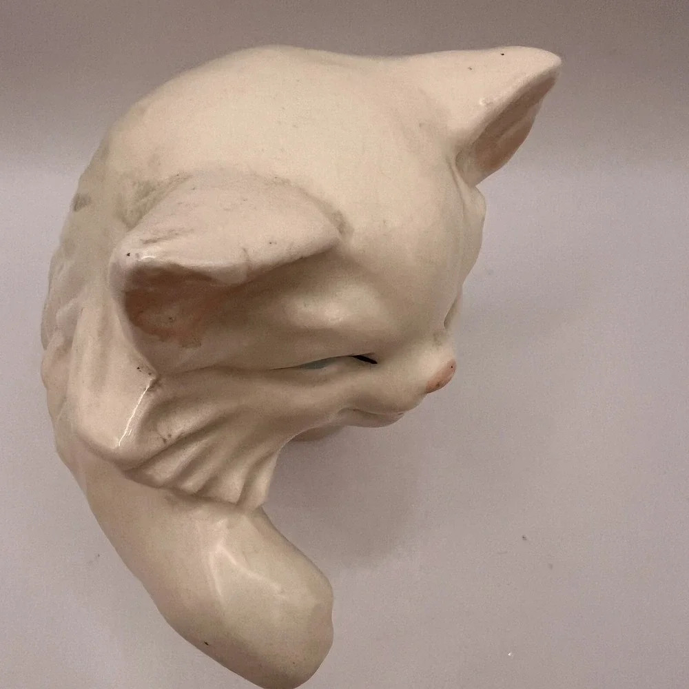 Vintage MCM Ceramic Cat Kitten Figurine White Persian Blue Eyes Adorable 4
